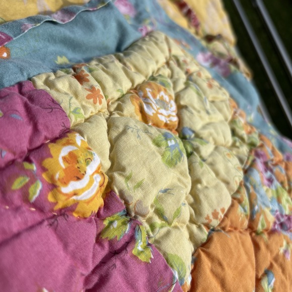 The‎ Company Store 2 Standard Pillow Shams Quilted Flowers Floral Patchwork - Picture 16 of 16